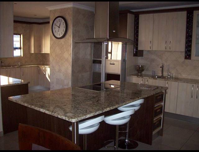 4 BEDROOM HOUSE FOR SALE IN VANDERBIJLPARK SE 8